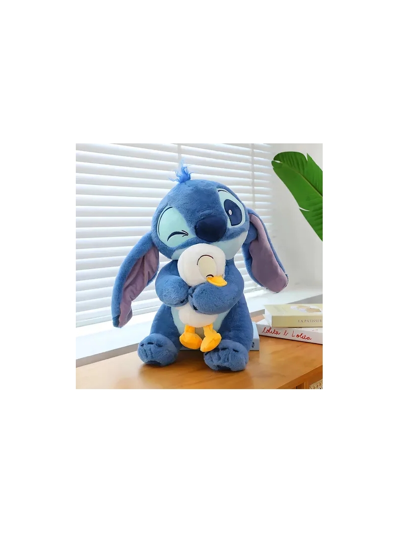 Pelúcia Stitch abraçando um pato 30cm - Arco Iris