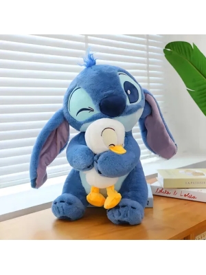 Pelúcia Stitch abraçando um pato 30cm - Arco Iris imagem do produto Pelúcia Stitch abraçando um pato 30cm - Arco Iris