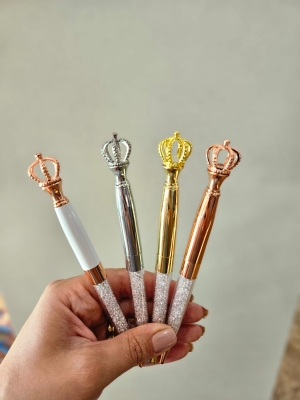 imagem do produto Caneta esferográfica com coroa superior de metal brilhante - Arco Iris