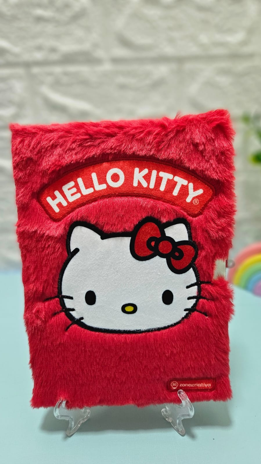 Caderno De Pelúcia Com Cadeado Hello Kitty Vermelho - Arco Íris
